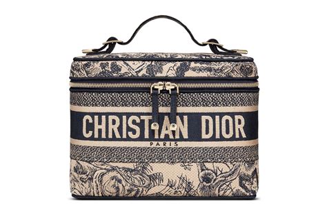 dior makeup bag 2020.